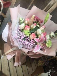 唯(wei)愛(ai)花藝(yi) 母(mu)親節(jie)，換我(wo)寵您，您負責貌(mao)美(mei)如(ru)花