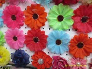 廠家直銷塑料定(ding)型(xing)花 品(pin)類(lei)多樣(yang)，品(pin)質(zhi)卓(zhuo)越